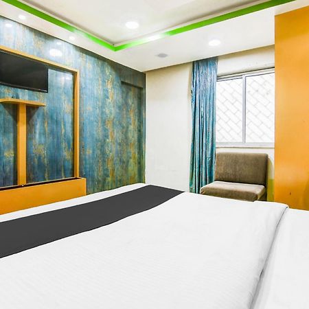 כלכותה Super Hotel O Tagore Park Ruby Road מראה חיצוני תמונה