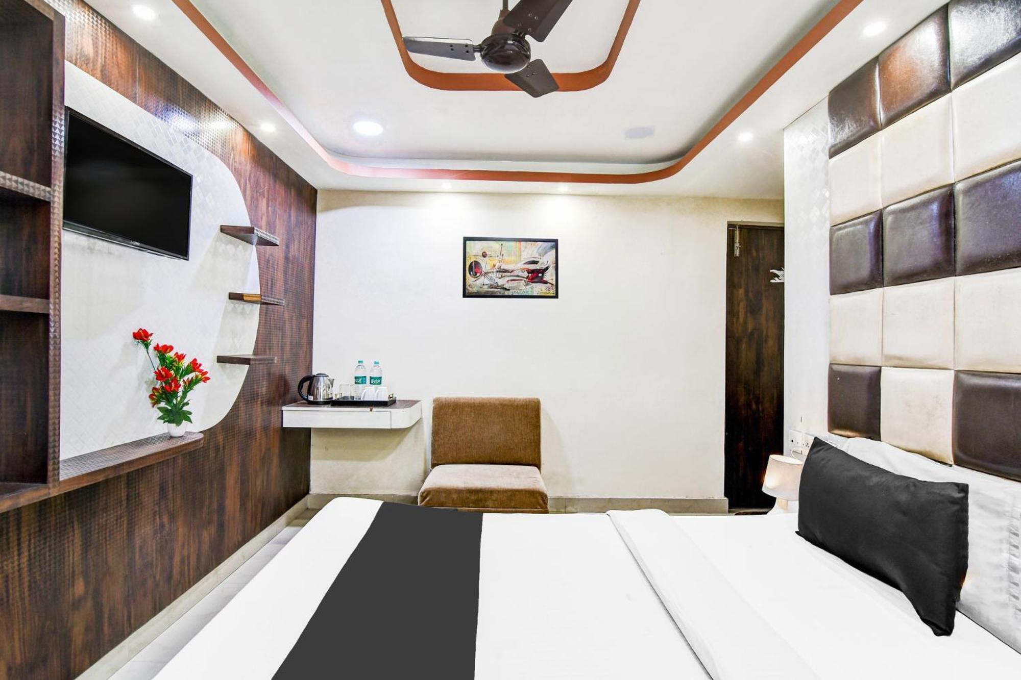 כלכותה Super Hotel O Tagore Park Ruby Road מראה חיצוני תמונה