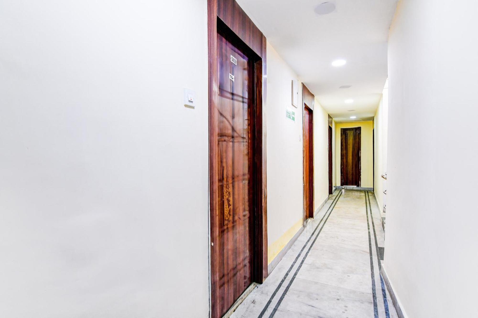 כלכותה Super Hotel O Tagore Park Ruby Road מראה חיצוני תמונה