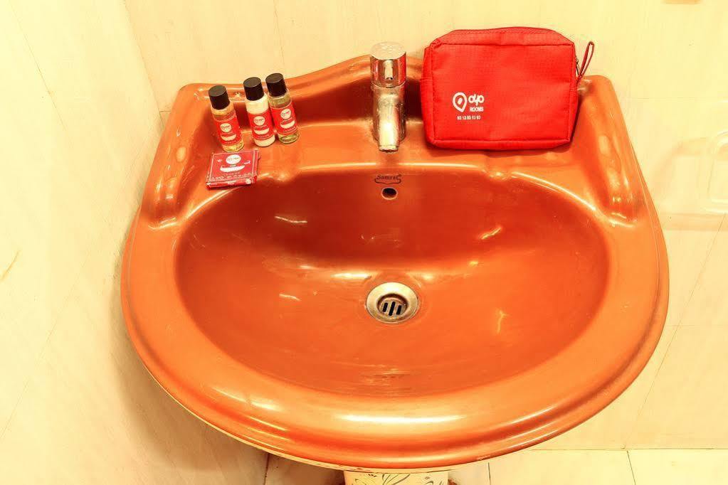 כלכותה Super Hotel O Tagore Park Ruby Road מראה חיצוני תמונה