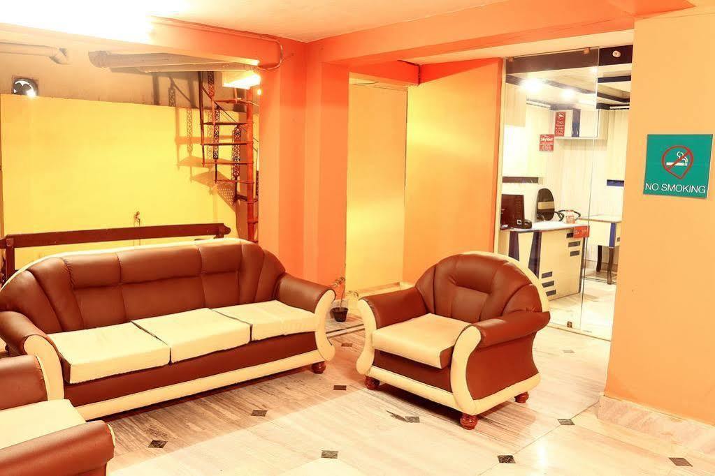 כלכותה Super Hotel O Tagore Park Ruby Road מראה חיצוני תמונה