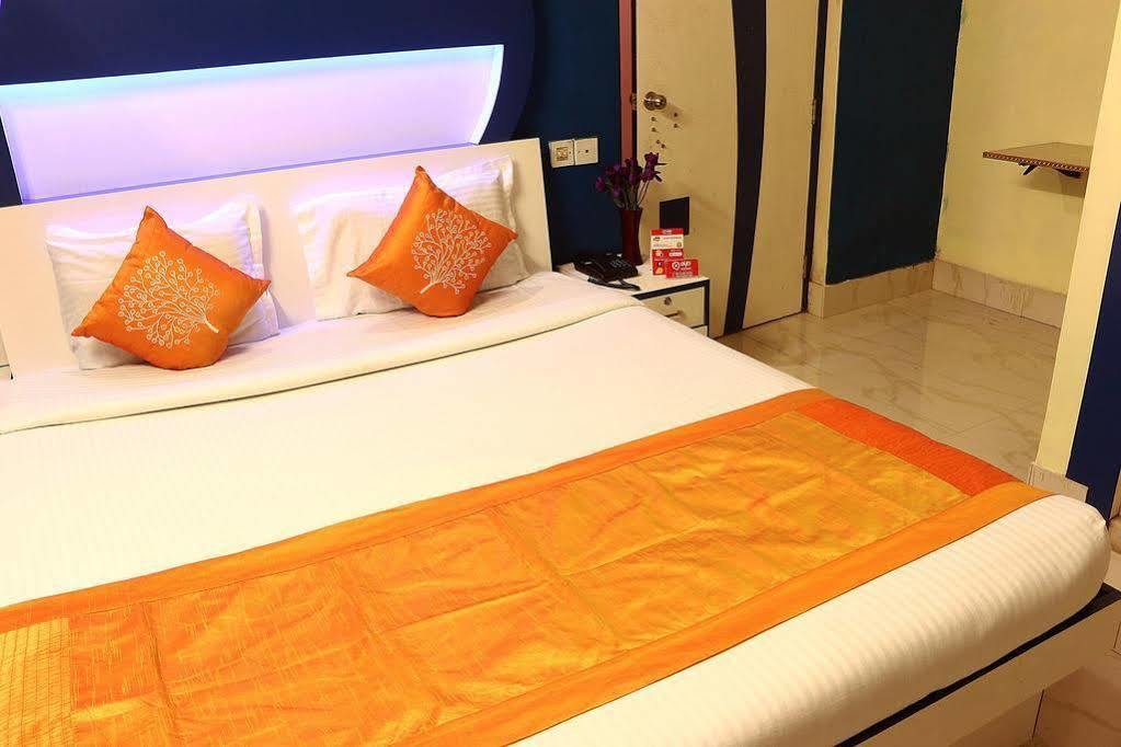 כלכותה Super Hotel O Tagore Park Ruby Road מראה חיצוני תמונה